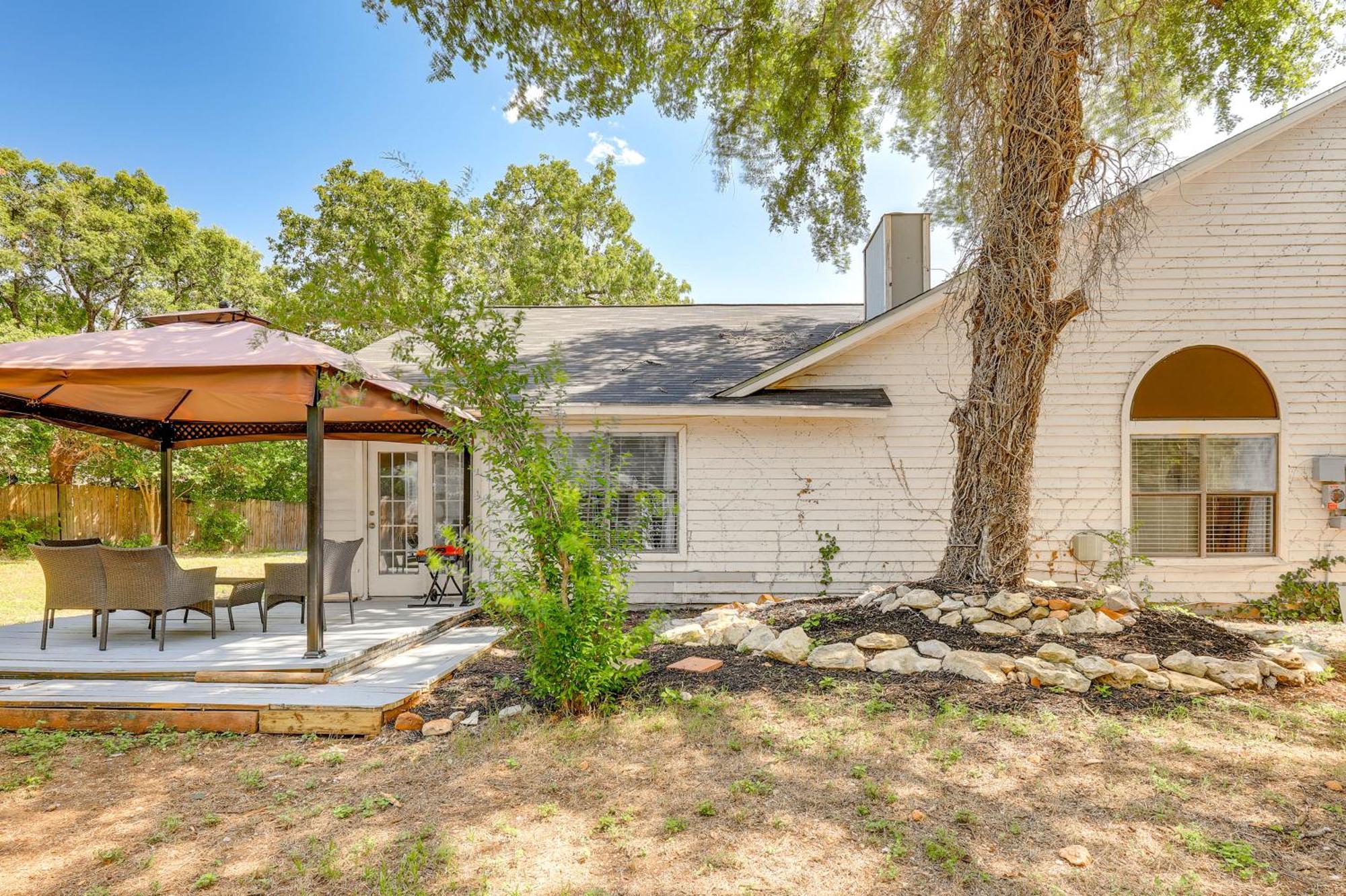 Spacious San Antonio Home Google Fiber, Game Room Экстерьер фото