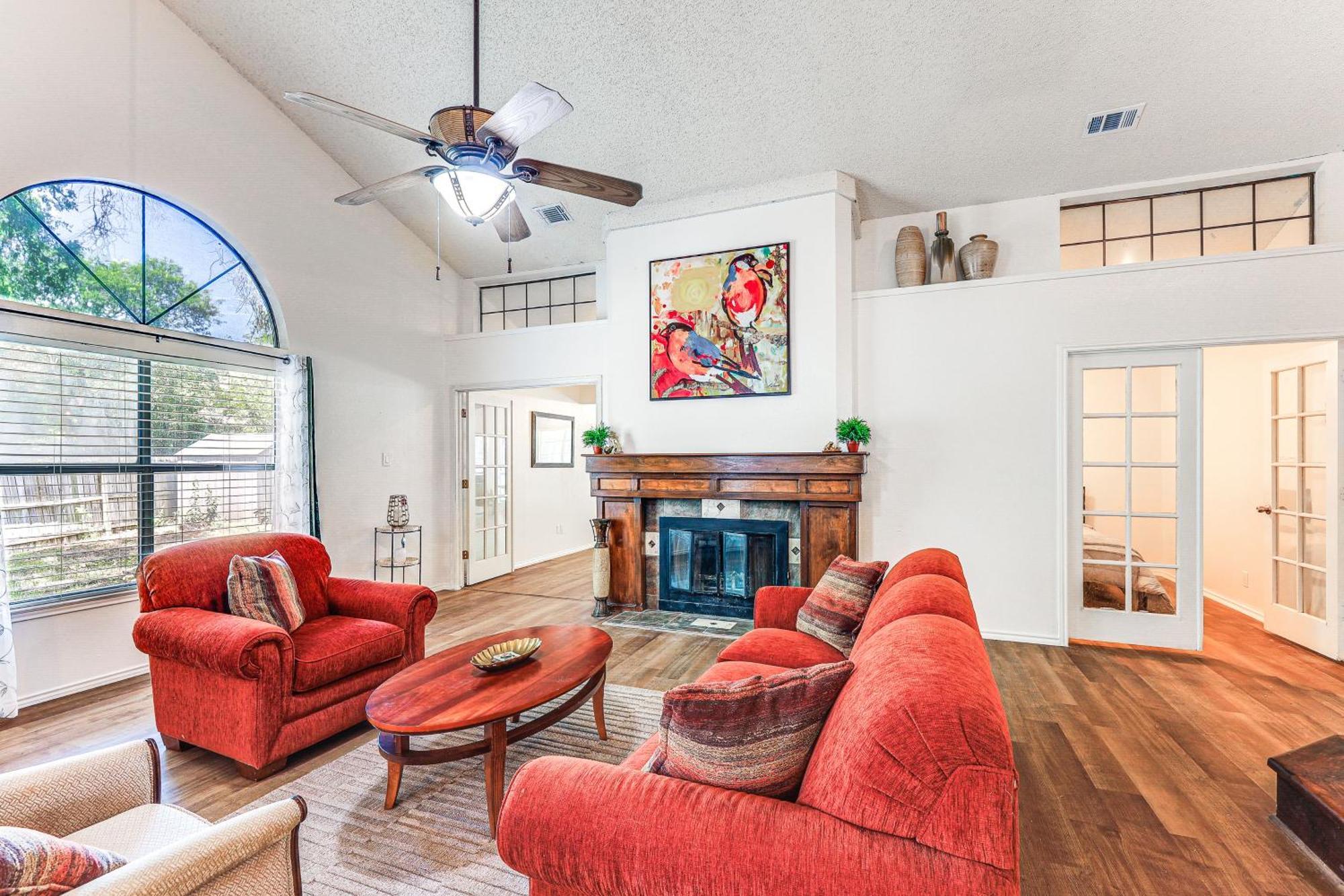 Spacious San Antonio Home Google Fiber, Game Room Экстерьер фото